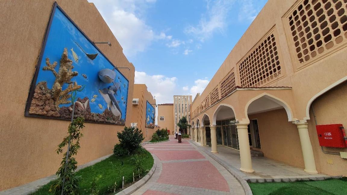 منتجع شاطئ الدولفين ينبع المظهر الخارجي الصورة